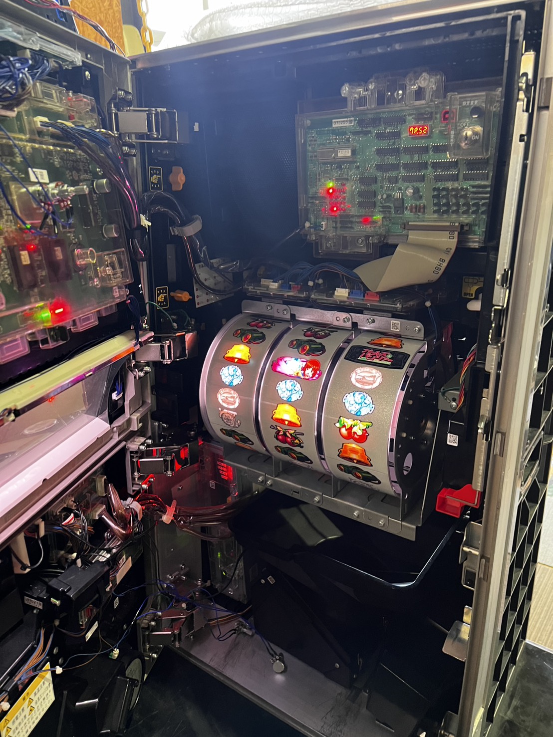 パチスロ ガールズ＆パンツァーG～これが私の戦車道です!～買取いたし